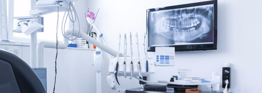 Dental Technology, Lasers & Digital X-Rays, Surrey Dentist